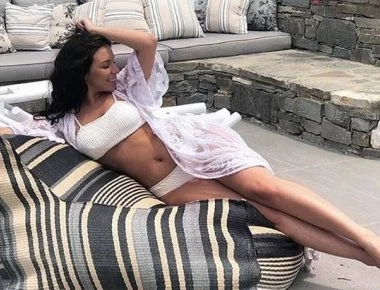 Το πρώην κορίτσι του Power of Love «κολάζει» το Instagram (φωτο)